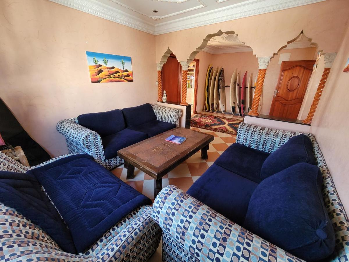 Bed and Breakfast Good Wave Surf House à Tamraght Extérieur photo